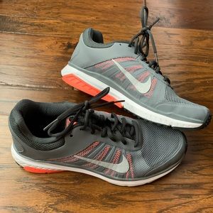 Nike running shoes, LIKE NEW!!